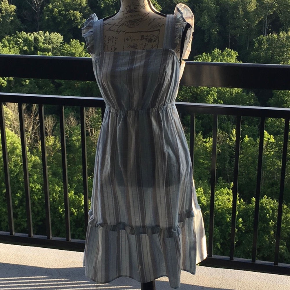 Madison Grey dress - Picture 2 of 7